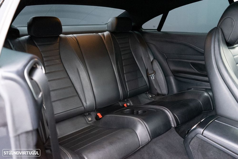 Mercedes-Benz E 220 d AMG Line - 8