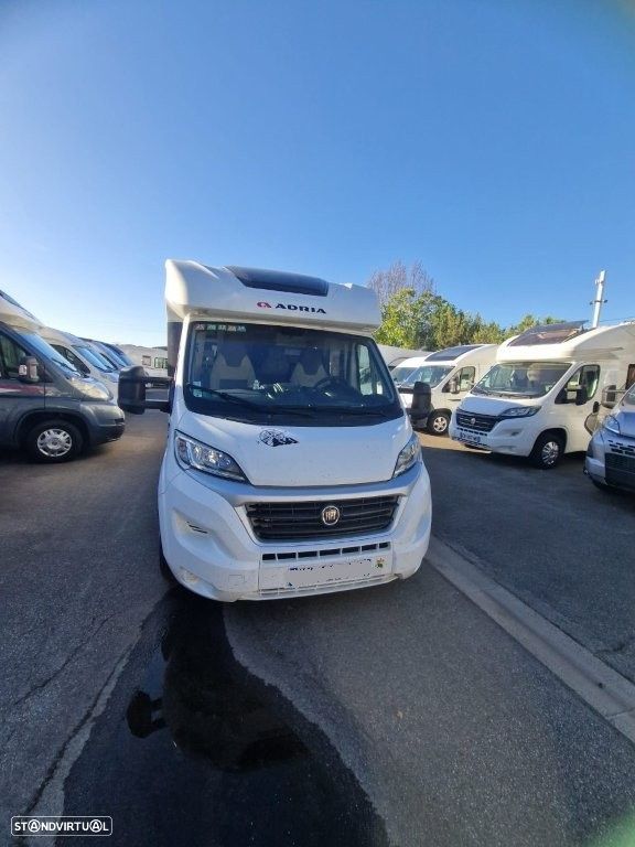 Adria Matrix Plus 670 SLT Camas gêmeas - 1