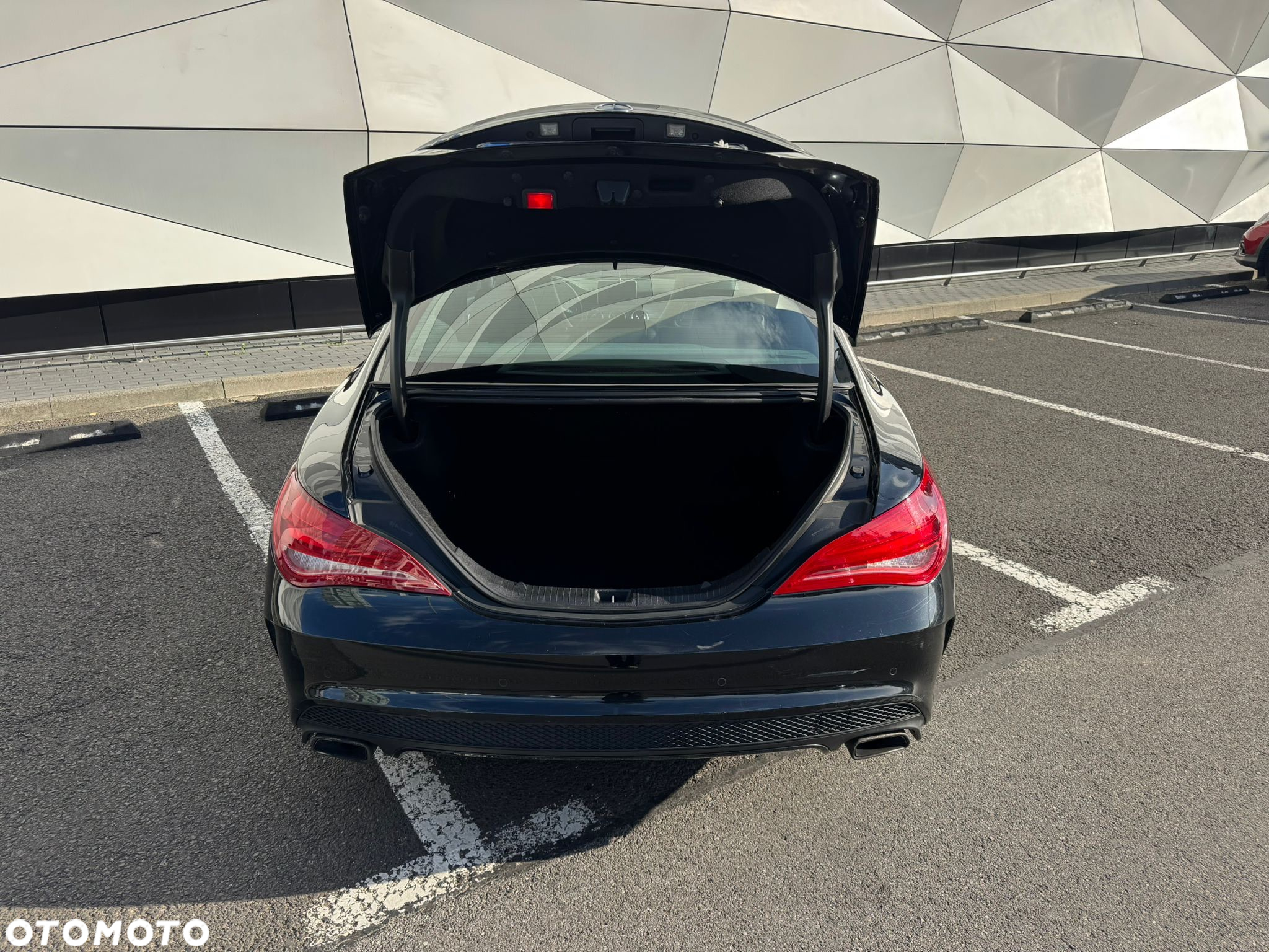 Mercedes-Benz CLA - 38