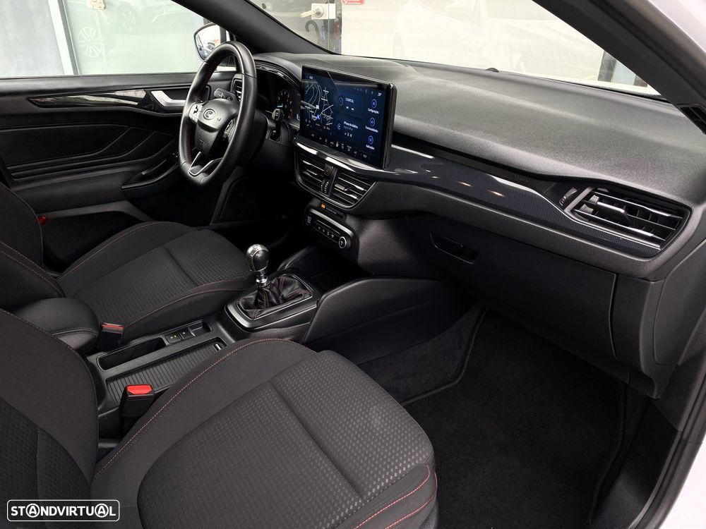 Ford Focus 1.0 EcoBoost MHEV ST-Line - 10