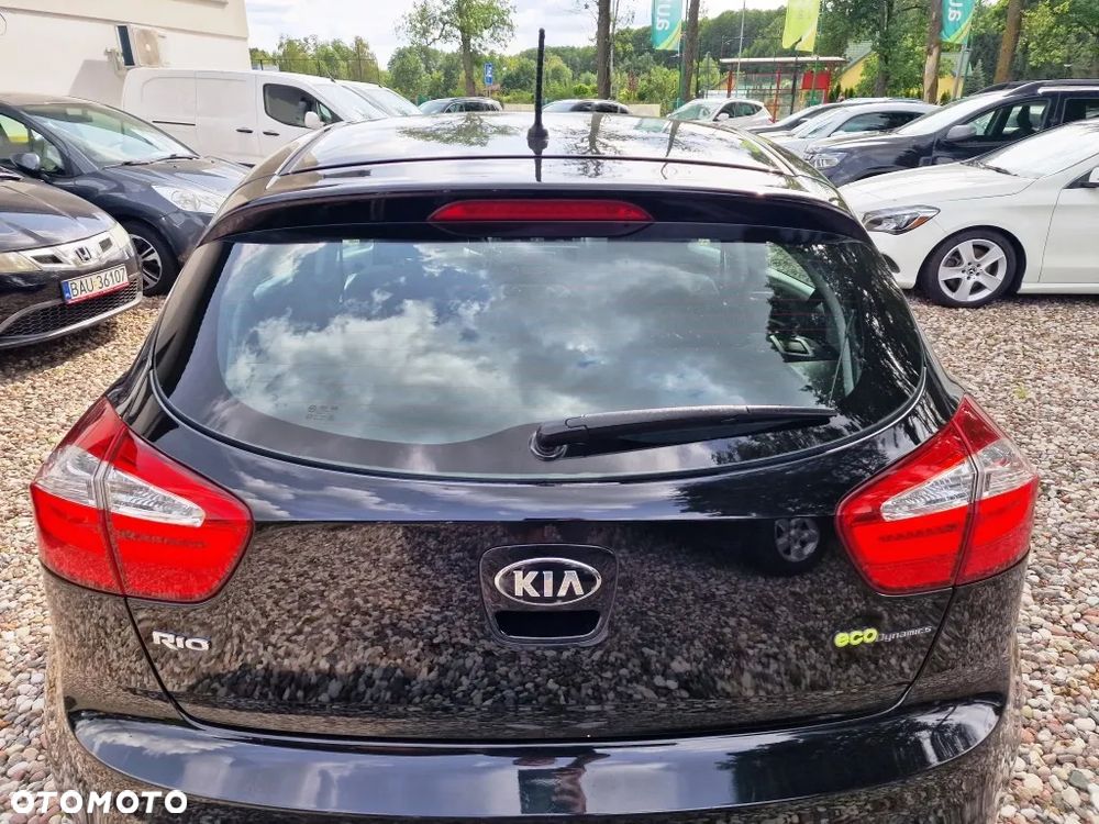Kia Rio - 26