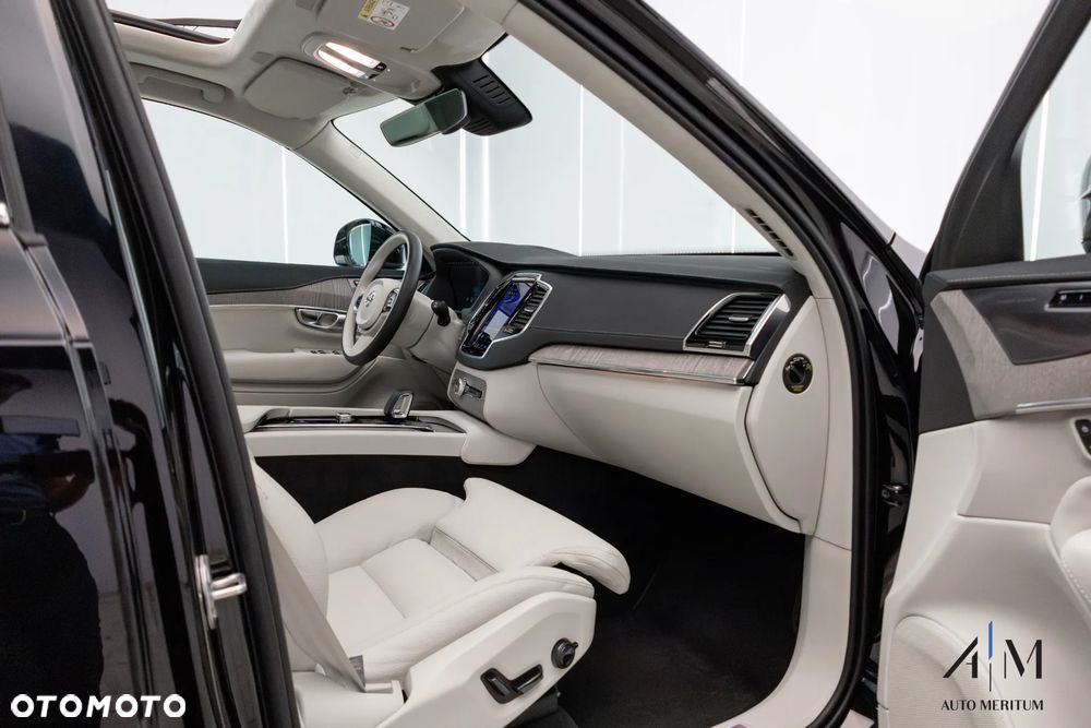 Volvo XC 90 B5 D AWD Ultimate Bright 7os - 26