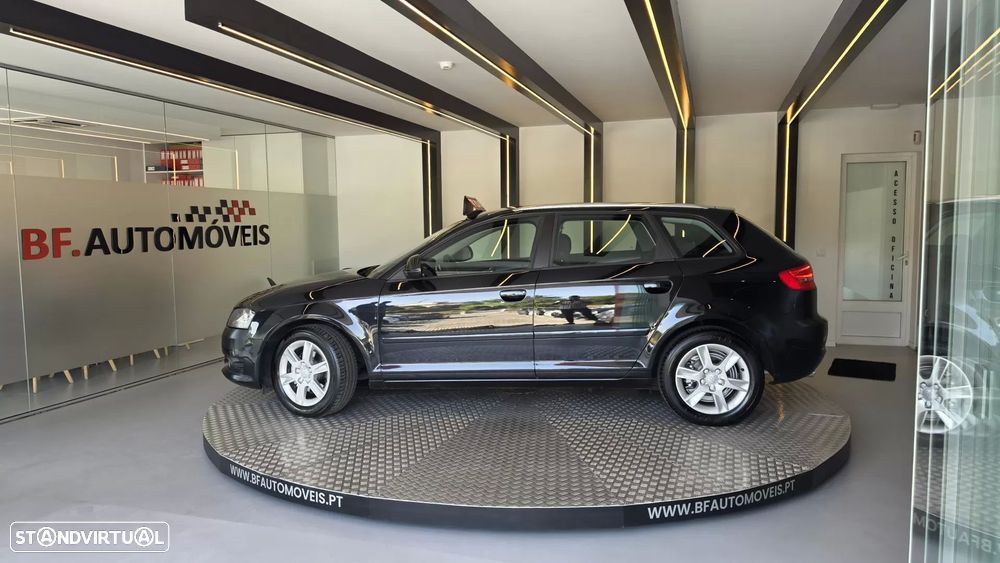 Audi A3 Sportback 2.0 TDi Attraction Business Line - 14