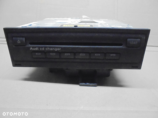 AUDI A8 D3 ZMIENIARKA PŁYT CD 4E0035111