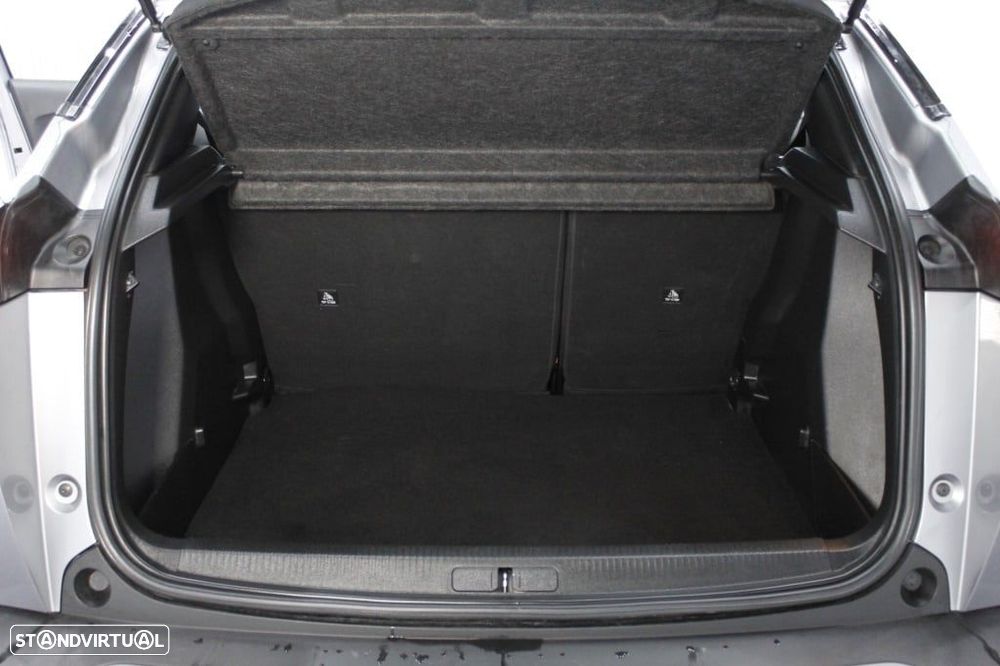 Peugeot 2008 1.2 PureTech Active - 33