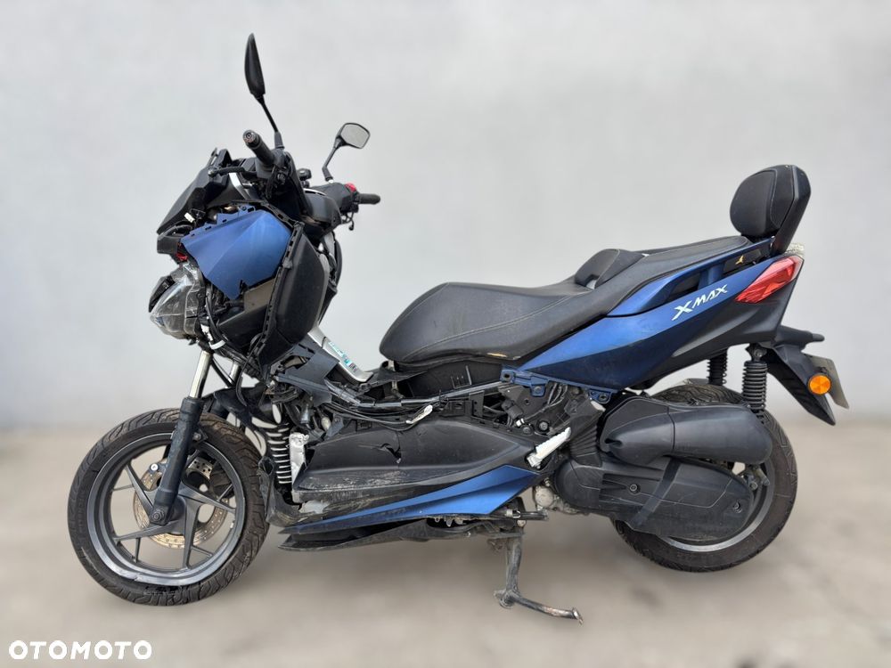 Yamaha X-max - 5