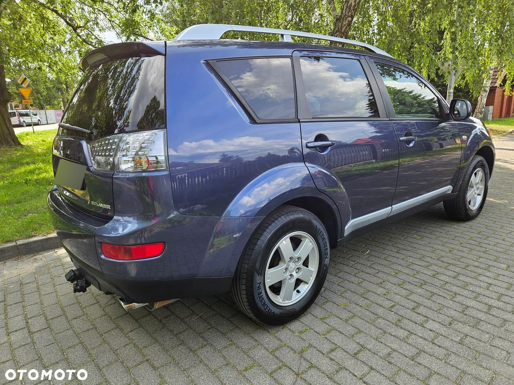 Mitsubishi Outlander - 14