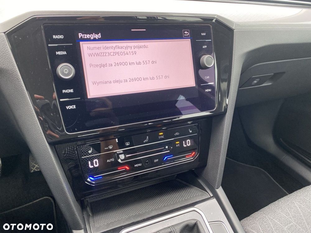Volkswagen Passat Variant - 28