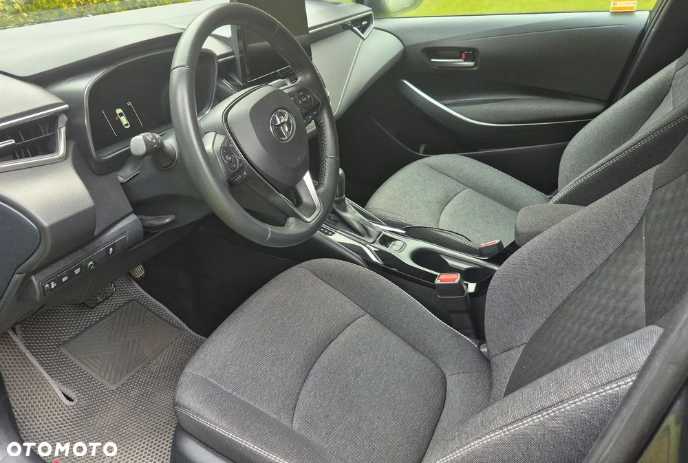 Toyota Corolla - 11