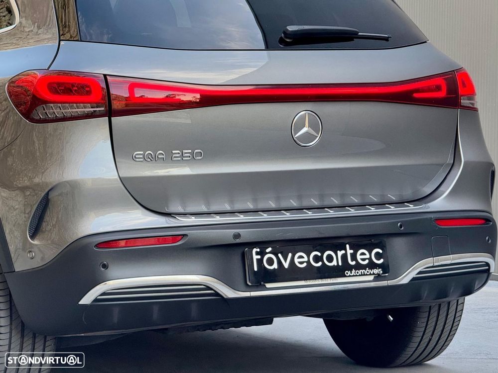 Mercedes-Benz EQA 250 AMG Line - 21