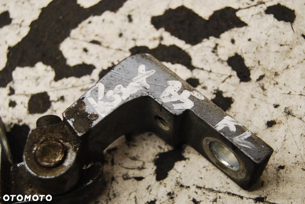 ZAWIAS DRZWI GÓRNY LEWY LUB PRAWY VW PASSAT B5 LIFT SKODA SUPERB I - 4