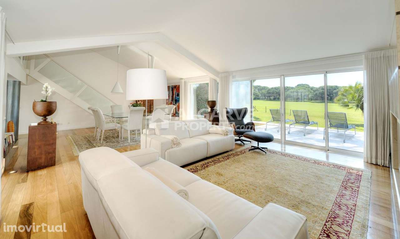 Exclusiva Moradia V3+2 na Primeira Linha de Golfe | Vilamoura - Grande imagem: 2/34