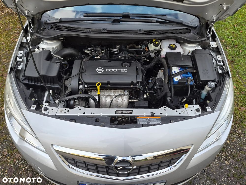 Opel Astra 1.4 Turbo Selection - 4