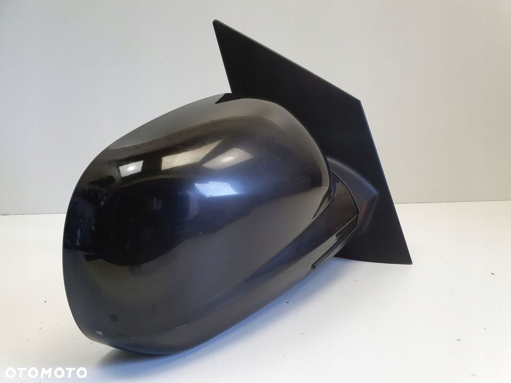 PRAWE LUSTERKO SsangYong Actyon 05-17r _ PASAŻERA europa 5 pin - 5