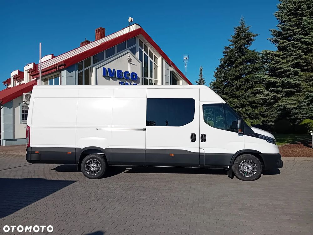 Iveco DAILY 35S18HV L4H2 3.0 180KM Brygadówka - 2