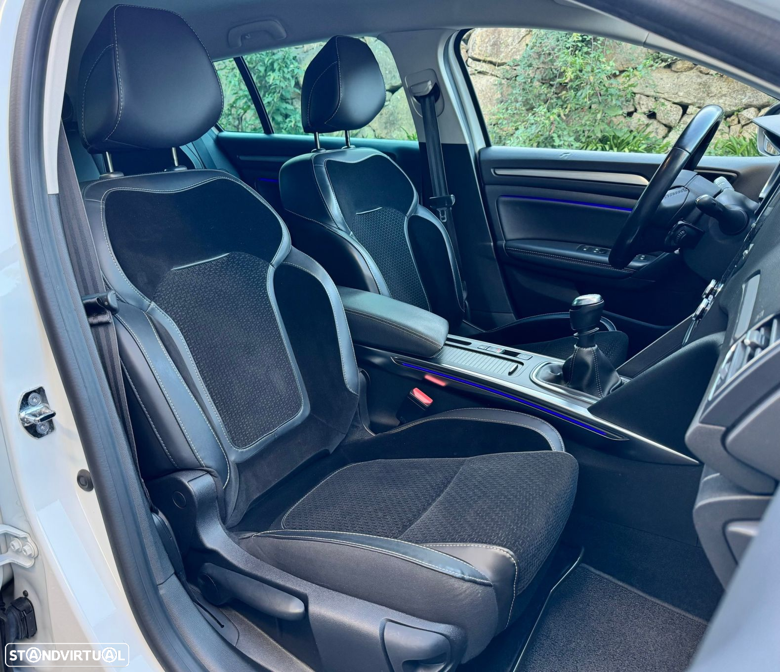 Renault Mégane Sport Tourer BLUE dCi 115 INTENS - 24