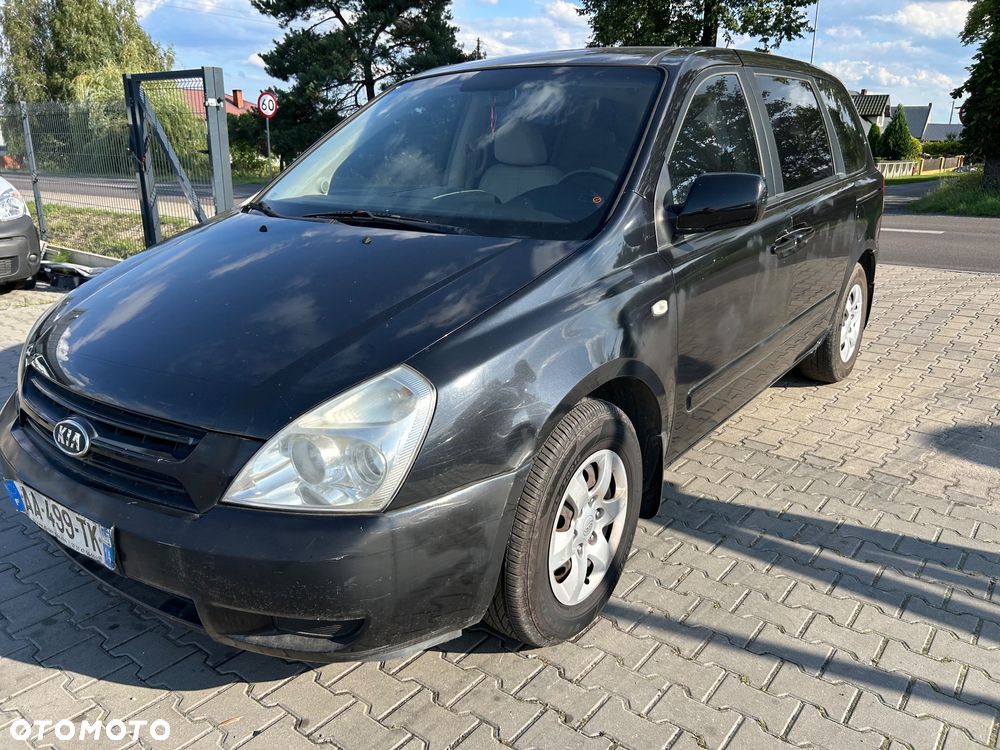 Kia Carnival - 37