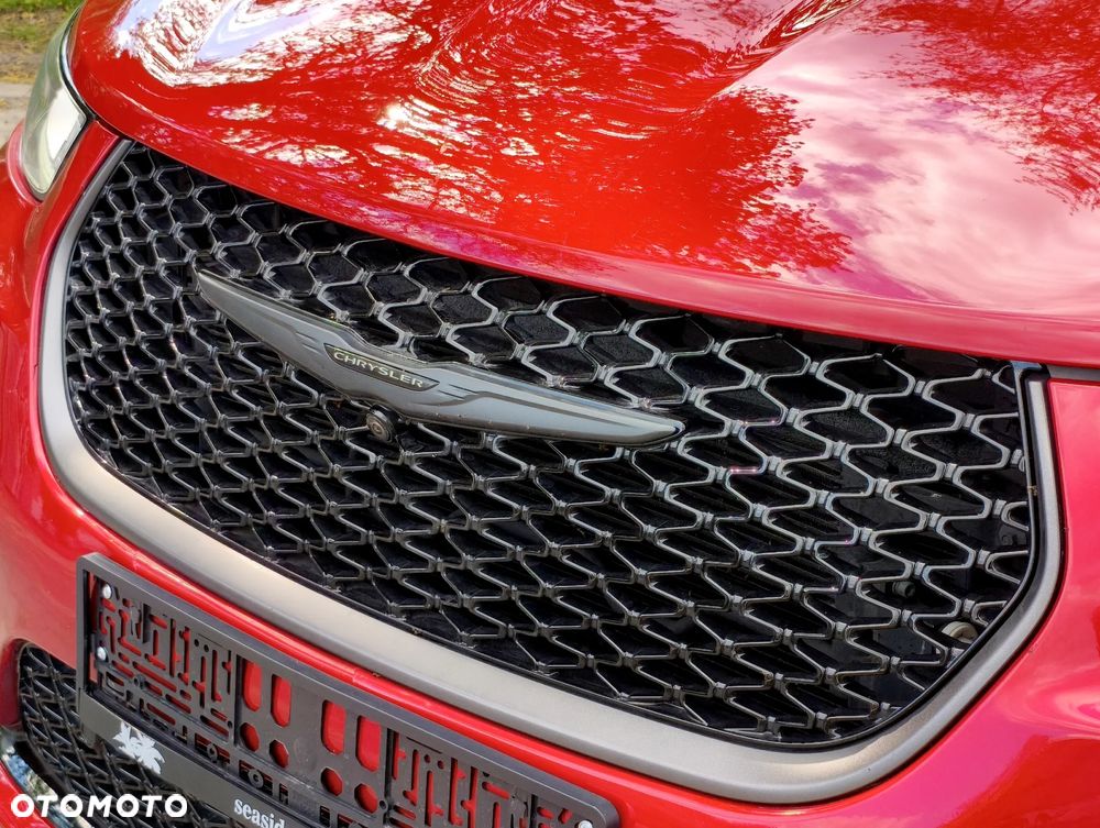 Chrysler Pacifica - 25