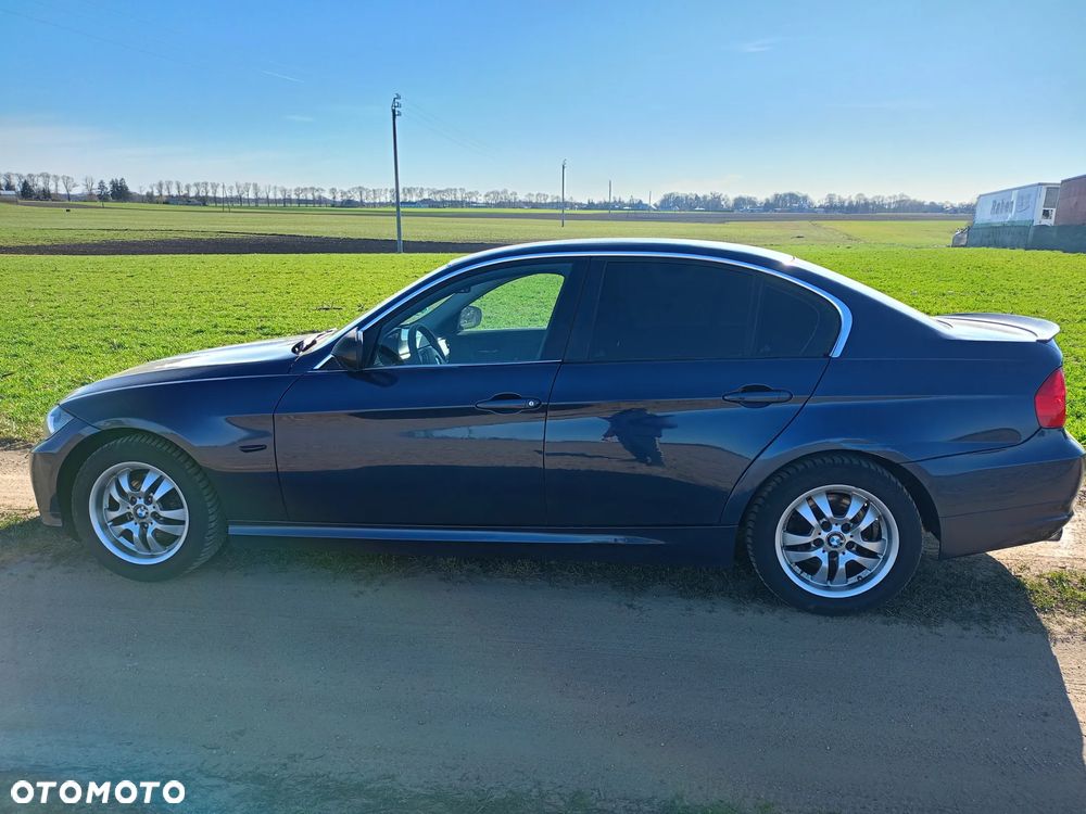 BMW Seria 3 318i Edition Lifestyle - 4