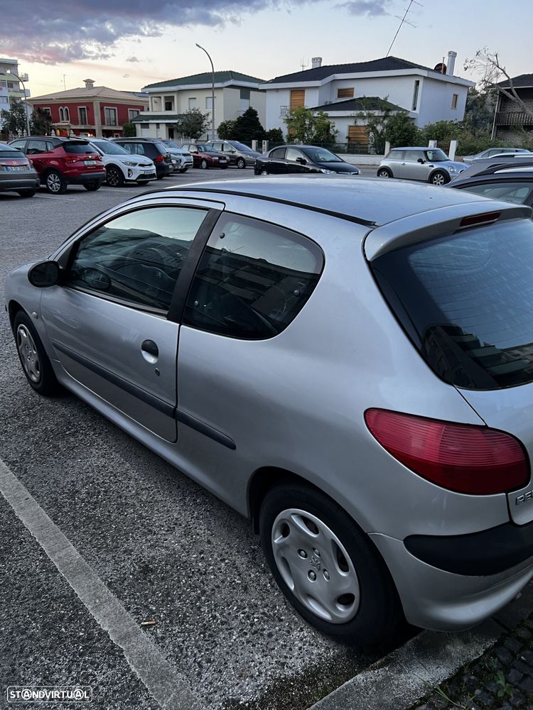 Peugeot 206 1.1 XR - 2