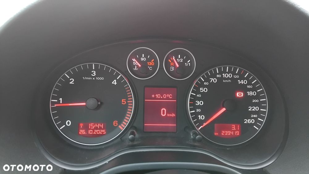 Audi A3 Sportback 2.0 TDI Ambiente - 9