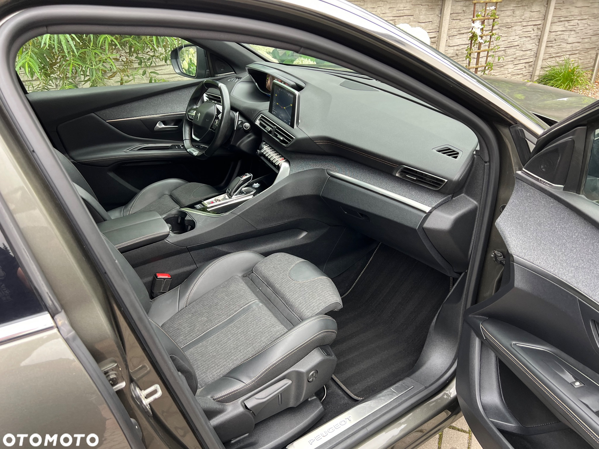Peugeot 3008 PureTech 180 Stop & Start GPF EAT8 GT Pack - 18