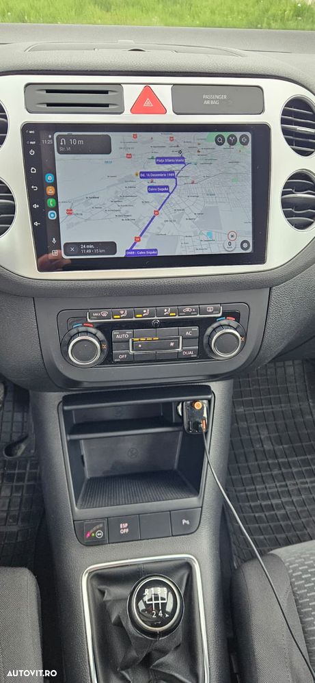 Volkswagen Golf 1.6 Comfortline - 11