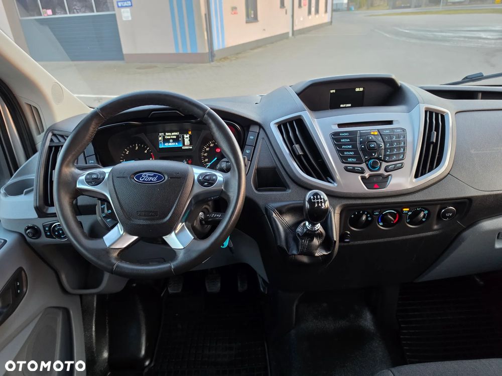 Ford Transit - 13