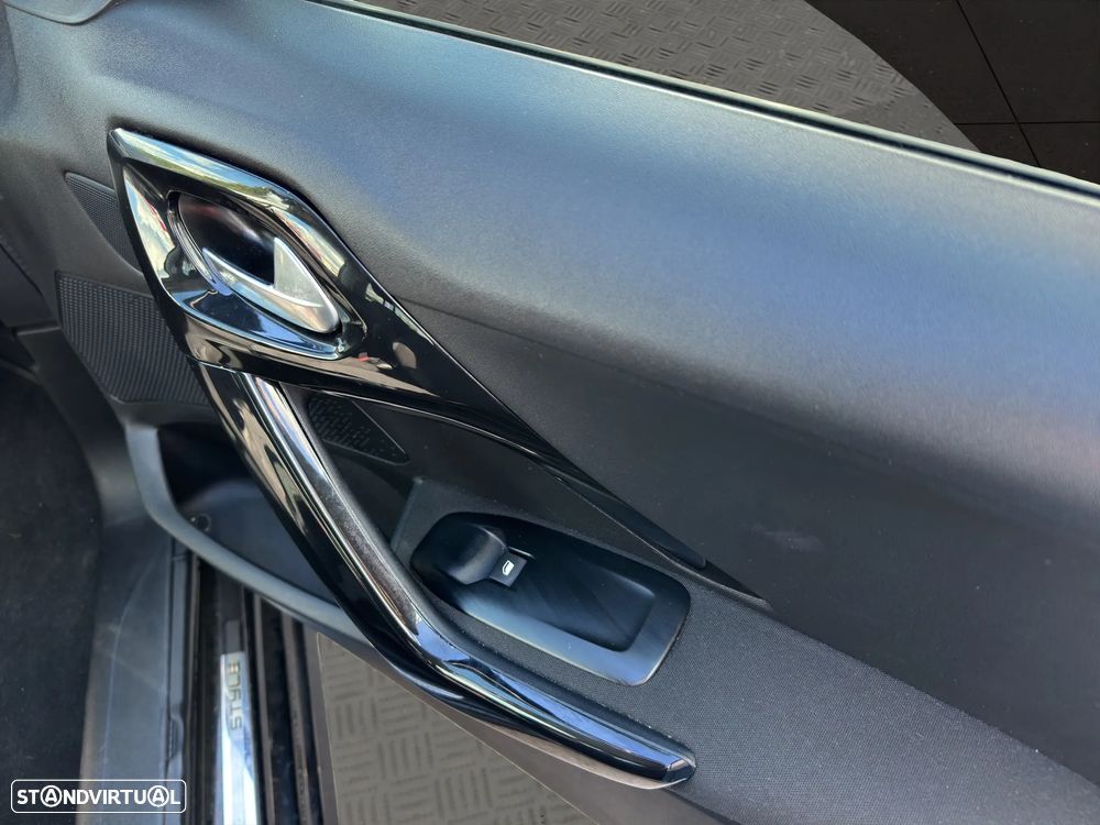 Peugeot 208 1.6 BlueHDi Style - 12