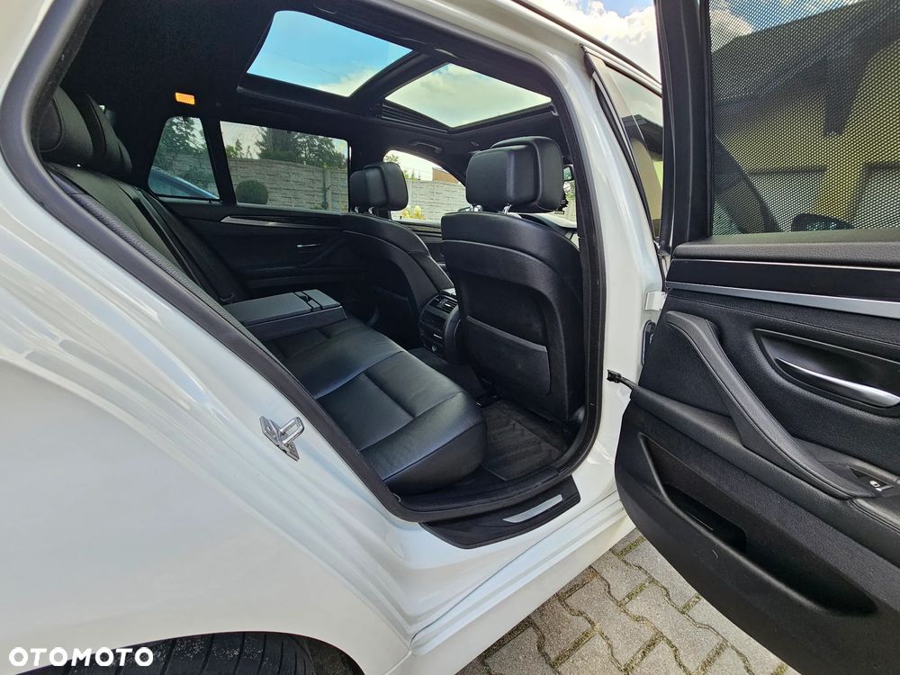 BMW Seria 5 520d Touring Sport-Aut - 6