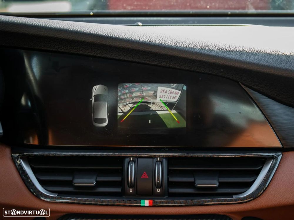 Alfa Romeo Giulia 2.2 D Super AT8 - 30