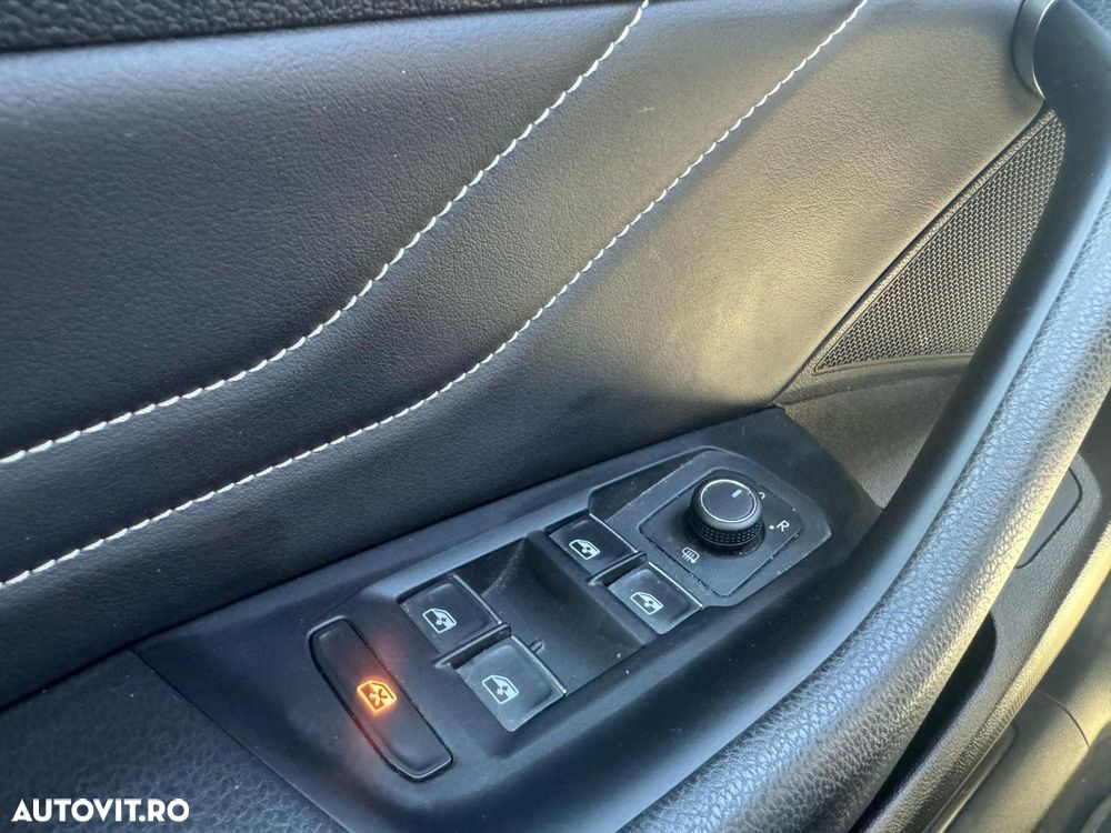 Volkswagen Passat 2.0 TDI DSG Highline - 31