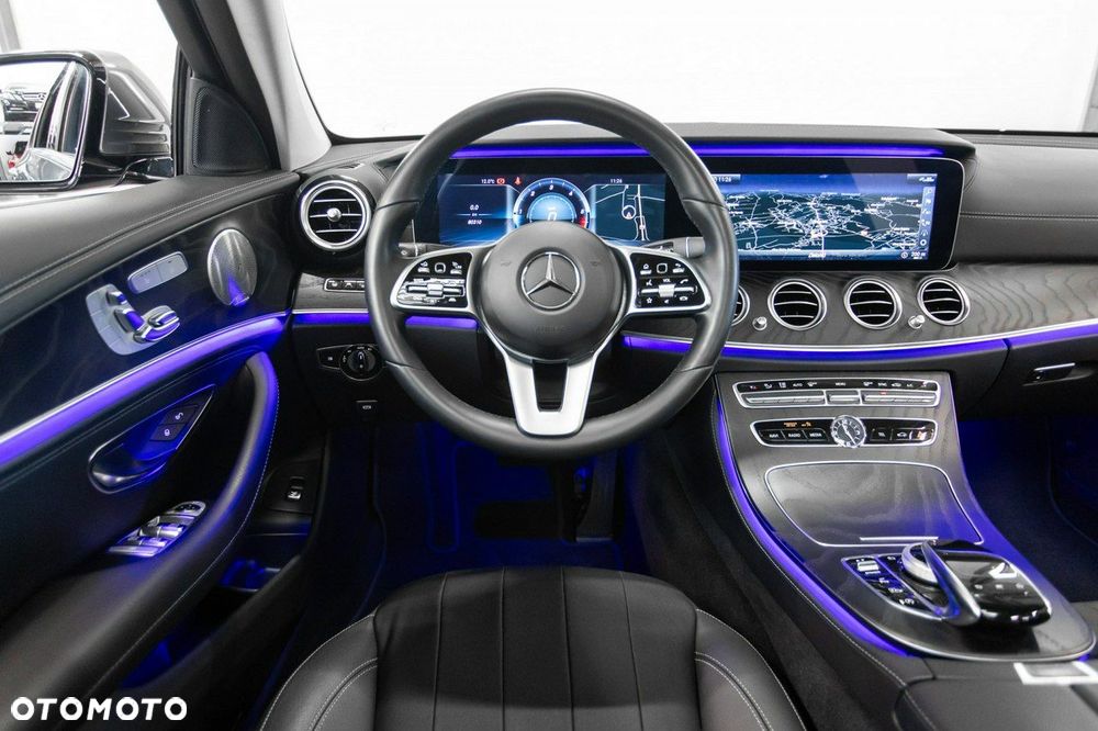 Mercedes-Benz Klasa E - 24