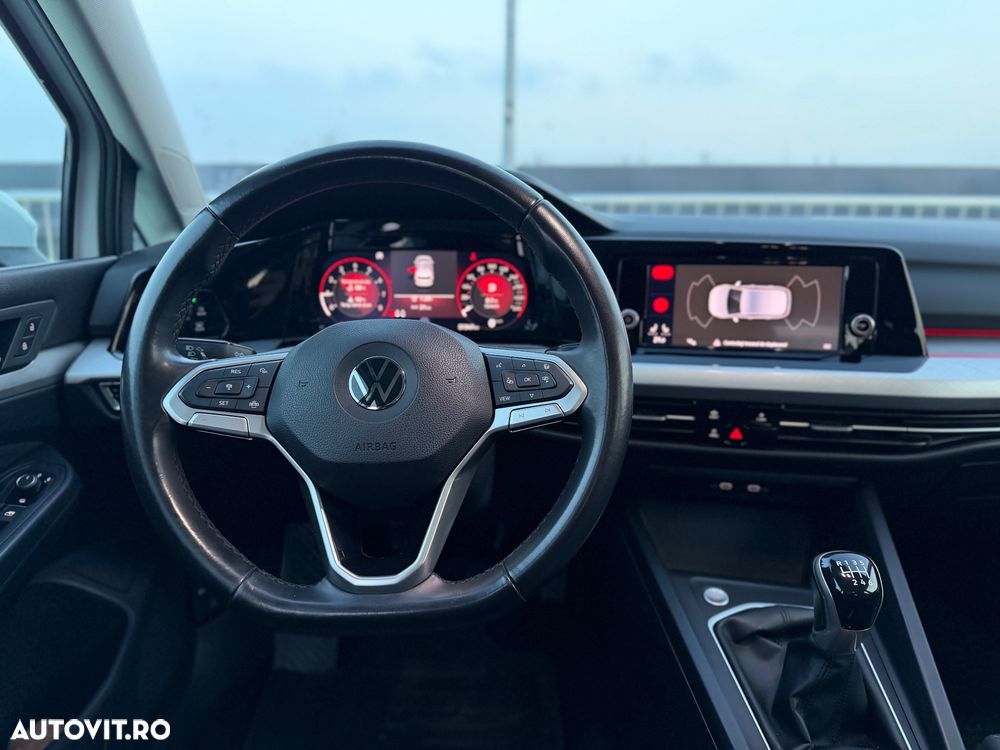 Volkswagen Golf 1.0 TSI Life - 11