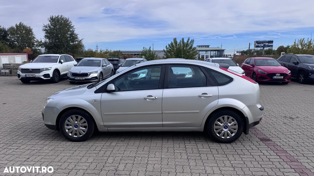 Ford Focus 1.6 Ambiente - 5