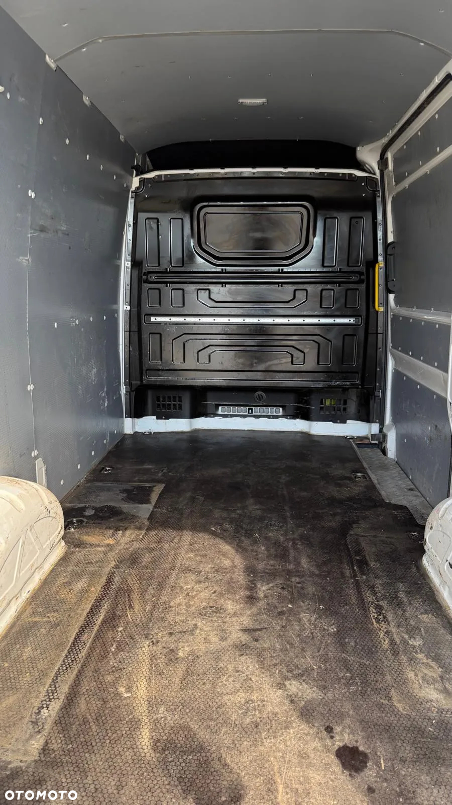 Volkswagen Crafter - 14