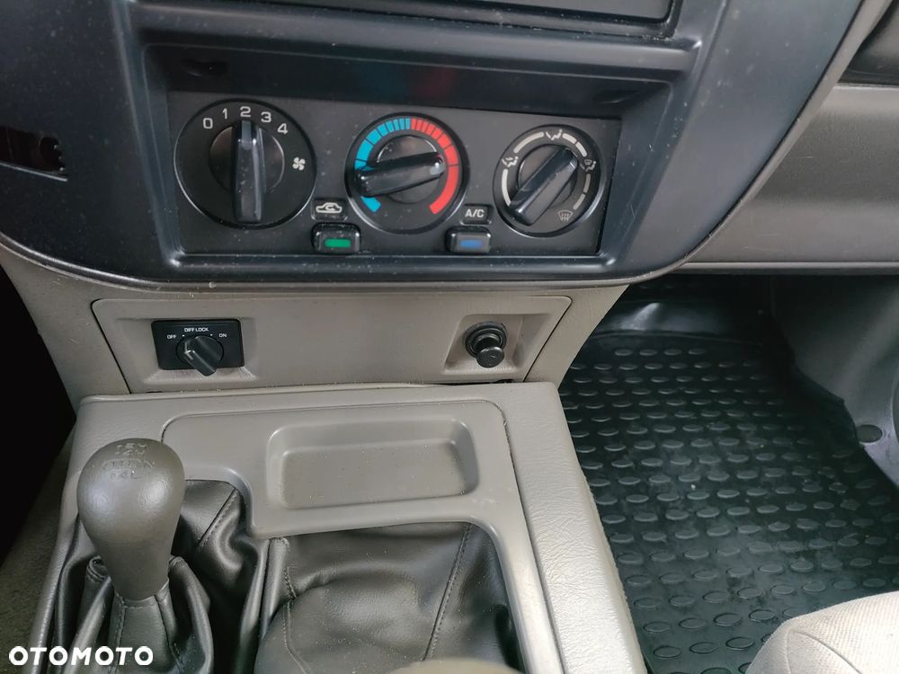 Nissan Patrol - 17