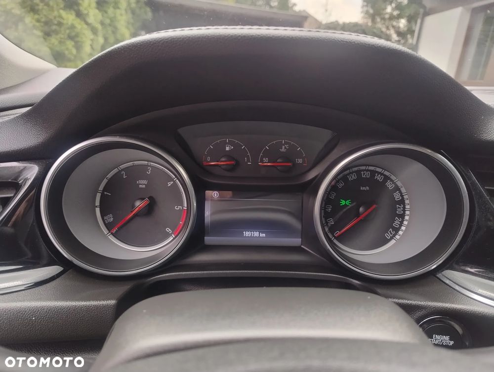 Opel Insignia 2.0 - 11