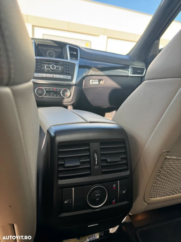 Mercedes-Benz ML 350 BlueTEC 4MATIC Aut - 11