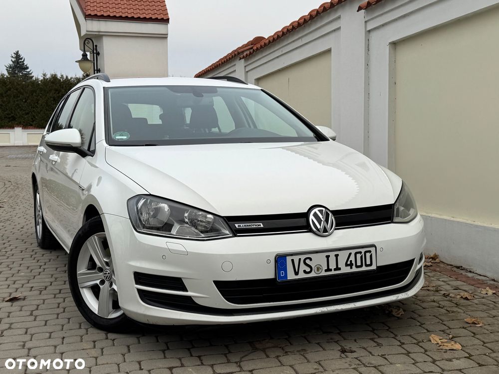 Volkswagen Golf - 6
