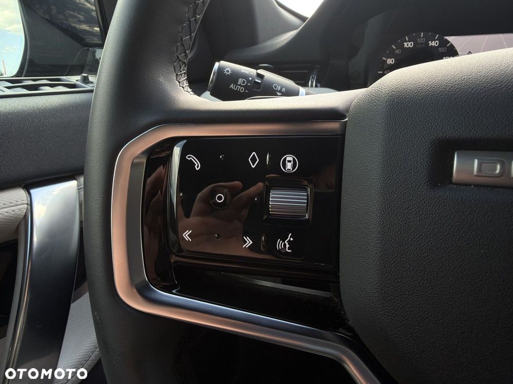 Land Rover Discovery Sport - 23
