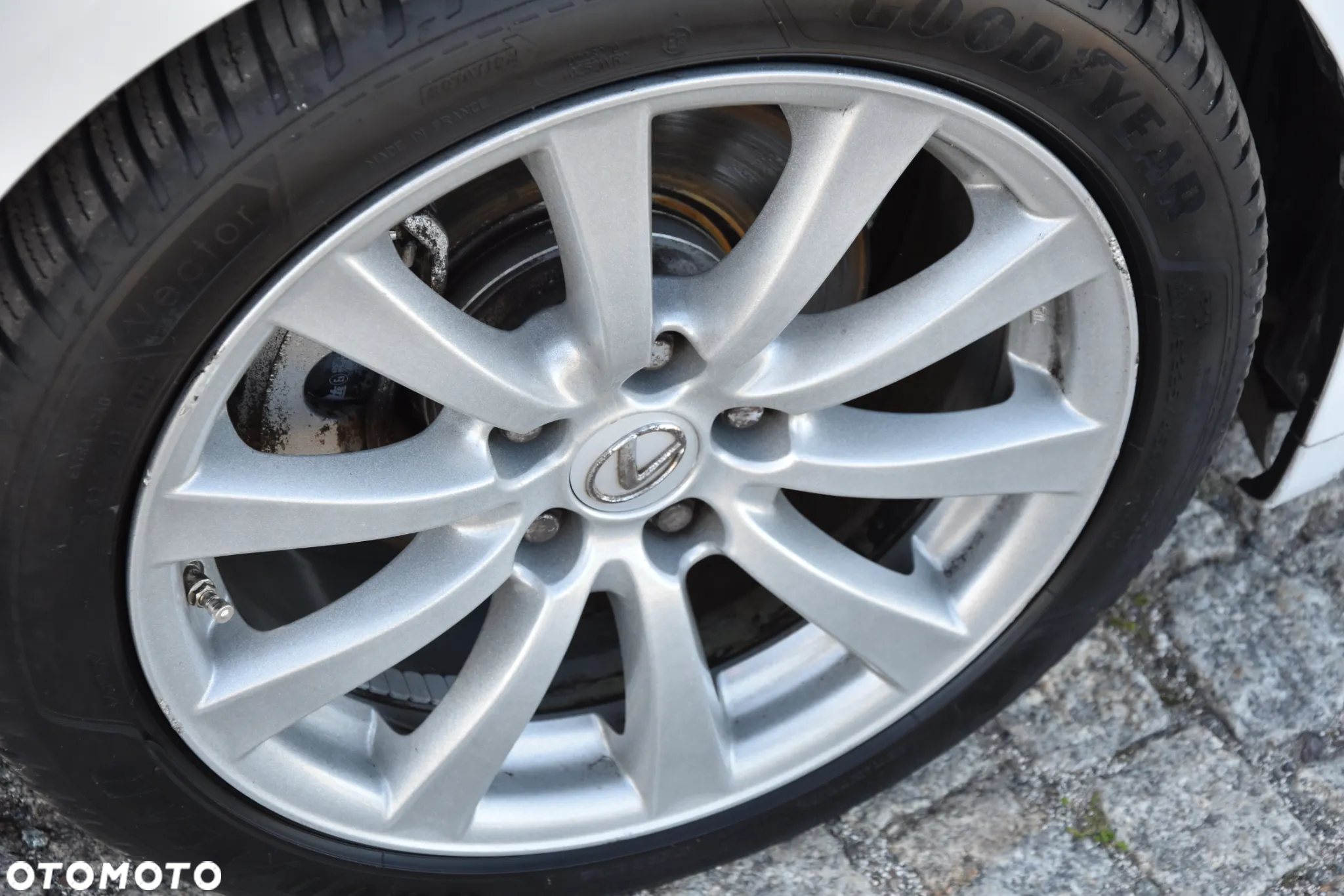 Lexus IS 220d Luxury Line - 31