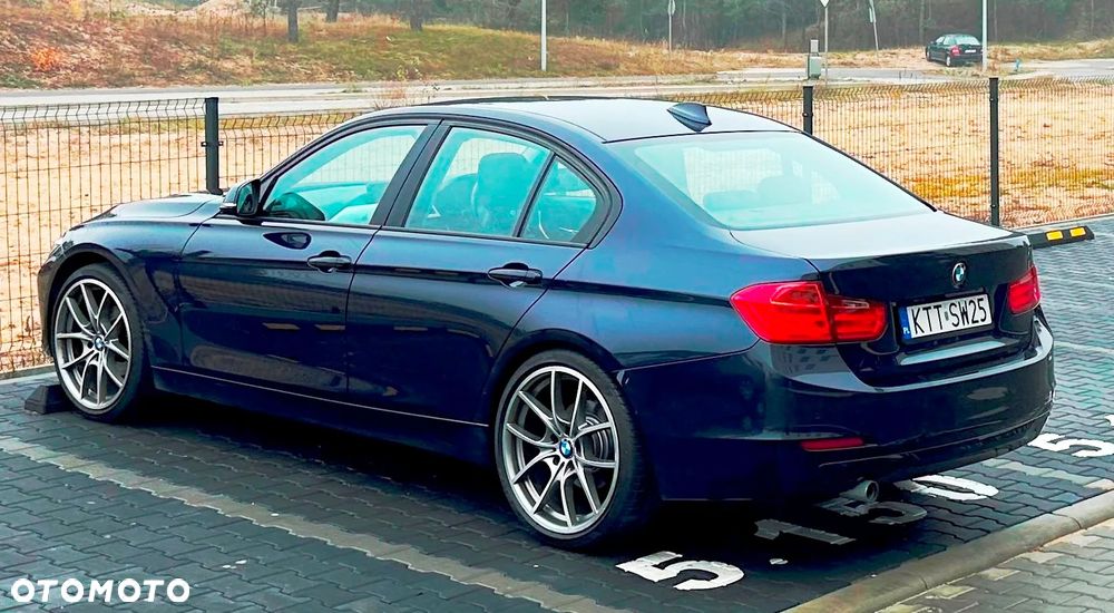 BMW Seria 3 320d DPF Efficient Dynamics Edition - 3