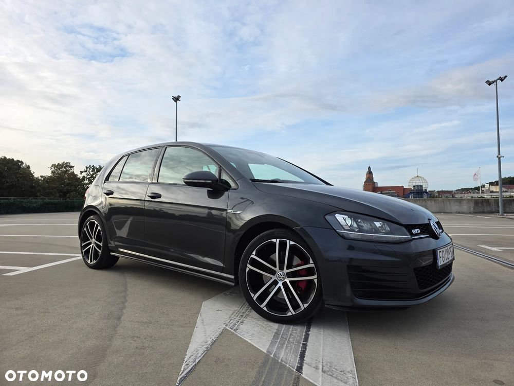 Volkswagen Golf 2.0 TDI BMT GTD - 34