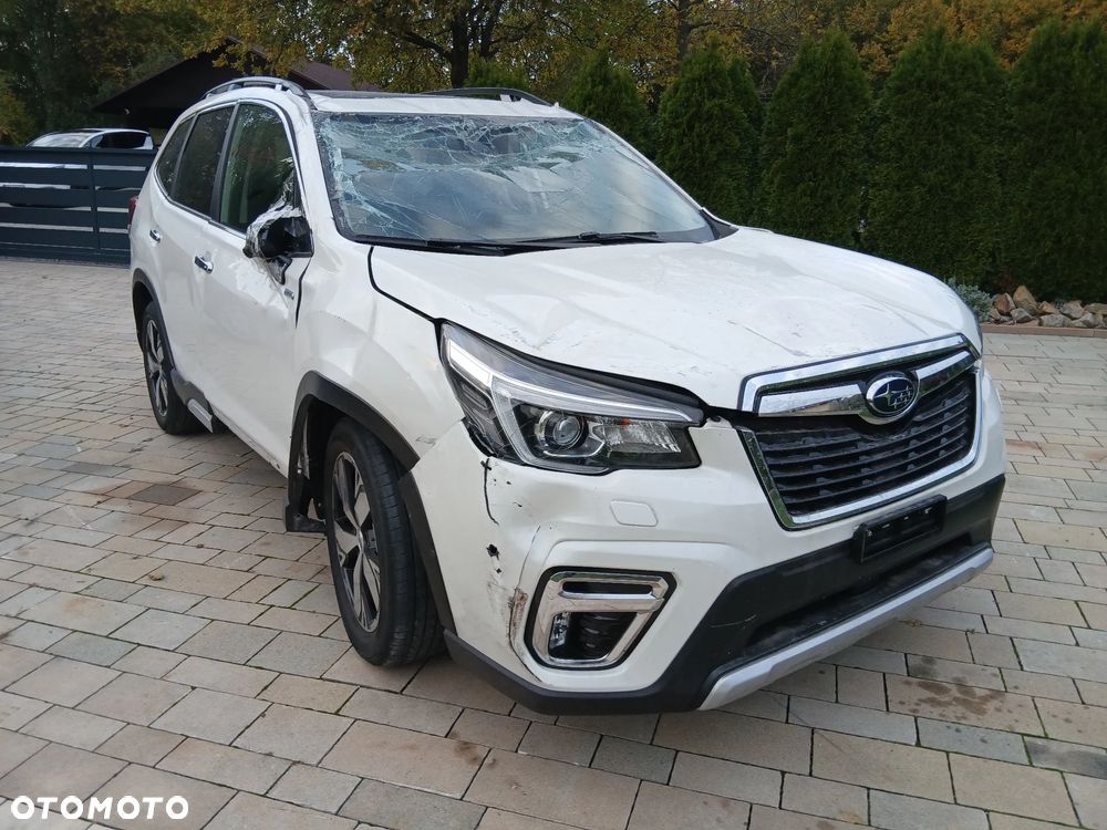 Subaru Forester 2019 photo 2