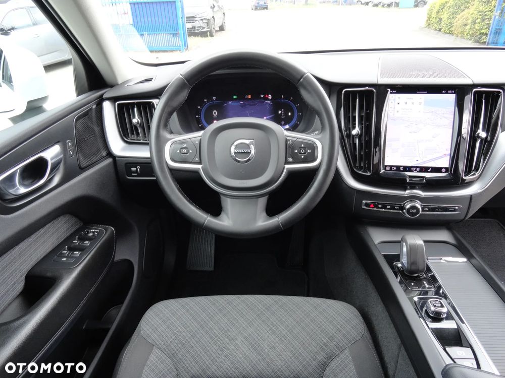 Volvo XC 60 B4 D AWD Geartronic Momentum Pro - 13
