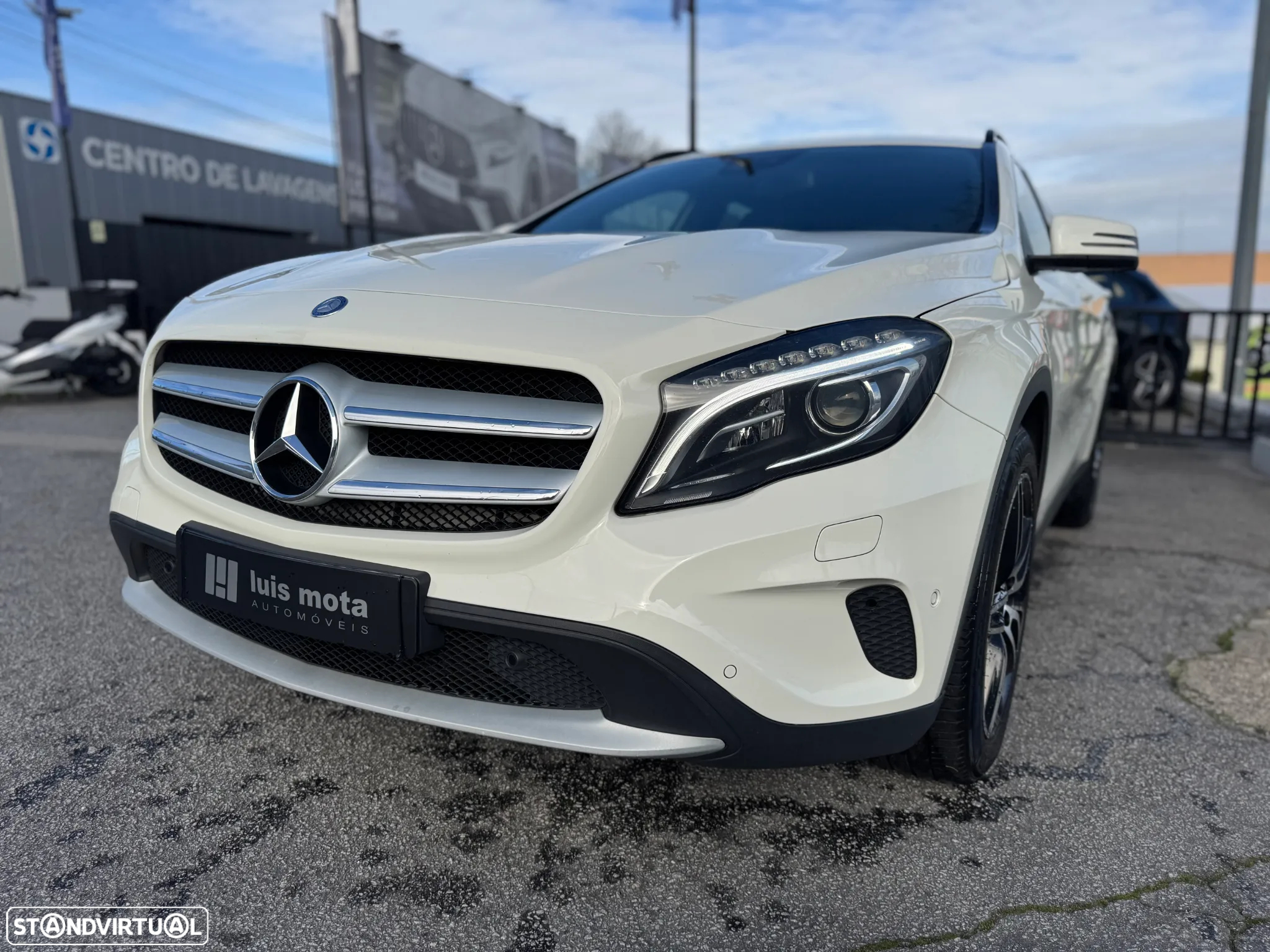 Mercedes-Benz GLA 200 d Activity Edition - 23
