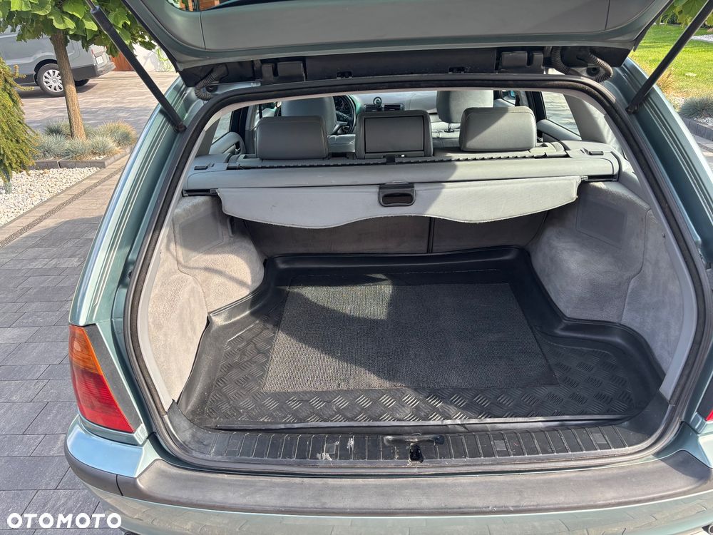 BMW Seria 3 - 8