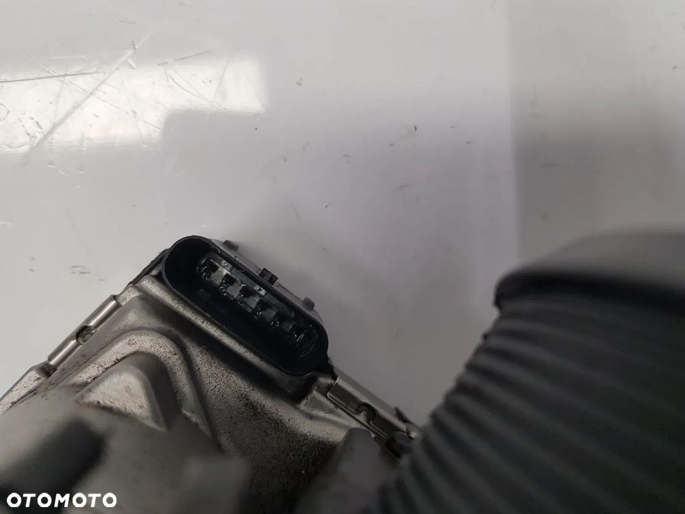 Przepustnica MERCEDES AMG W222 S-klasa W212 C207 W207 E-klasa W204 W205 C-klasa W176 A-klasa ML W166 GLE GLK350 GLA W156 - 7