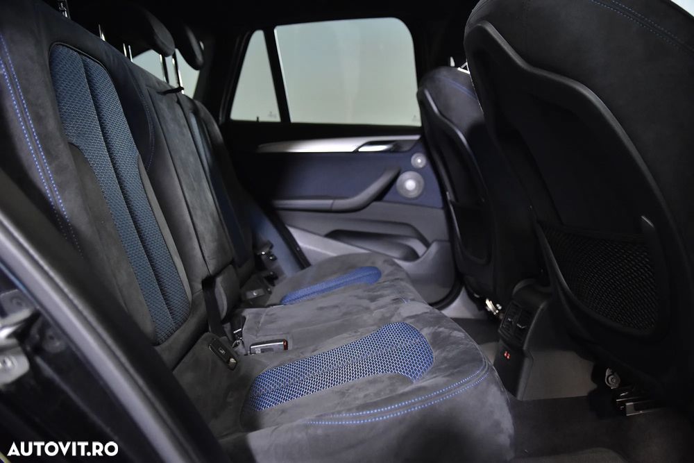 BMW X1 xDrive25i AT - 13